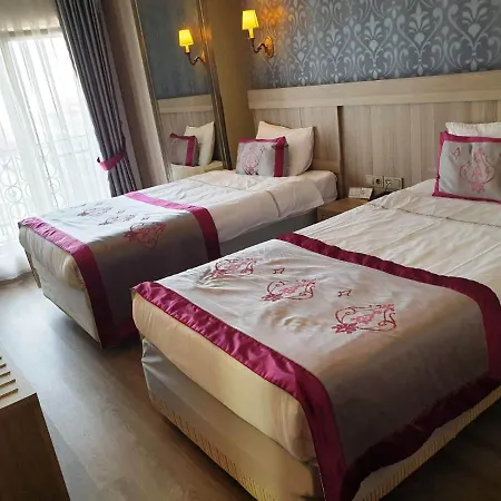 Hotel Dab 4*