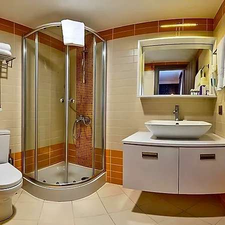 Hotel Dab 4*