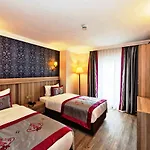 Dab Otel 4*
